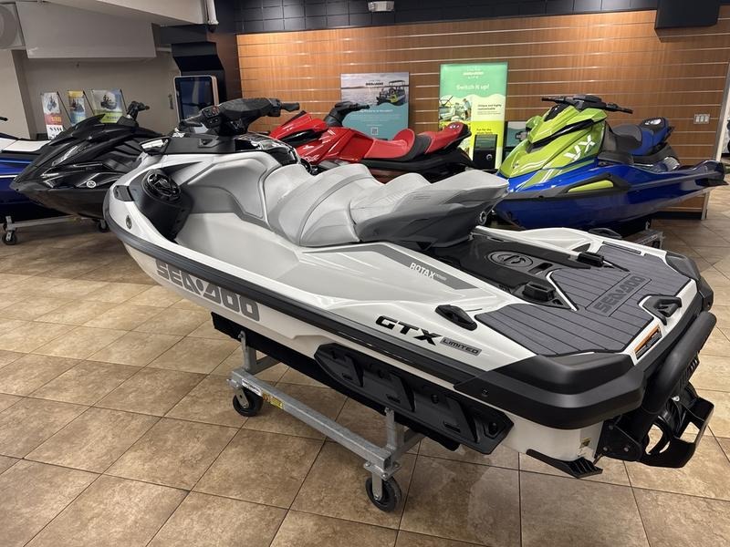 2025 Sea-Doo GTX Limited 325 White Pearl Premium - Image 6