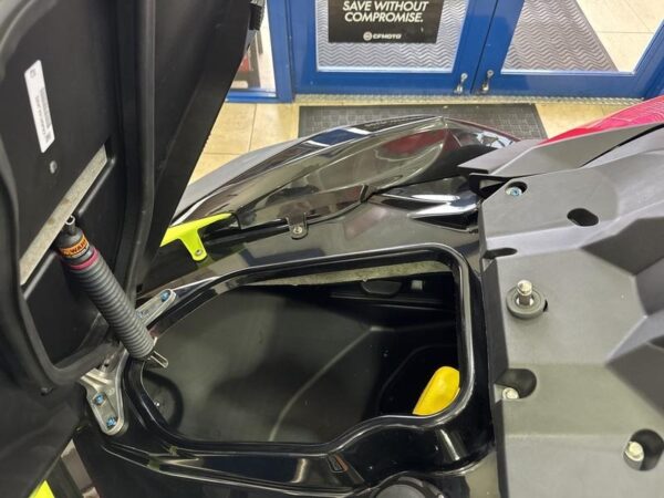 Buy 2025 Kawasaki Ultra 310X - Image 10