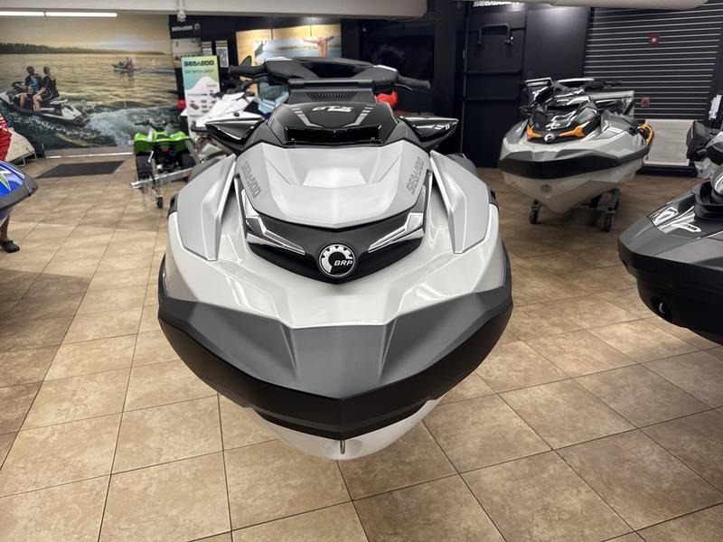 2025 Sea-Doo GTX Limited 325 White Pearl Premium - Image 3
