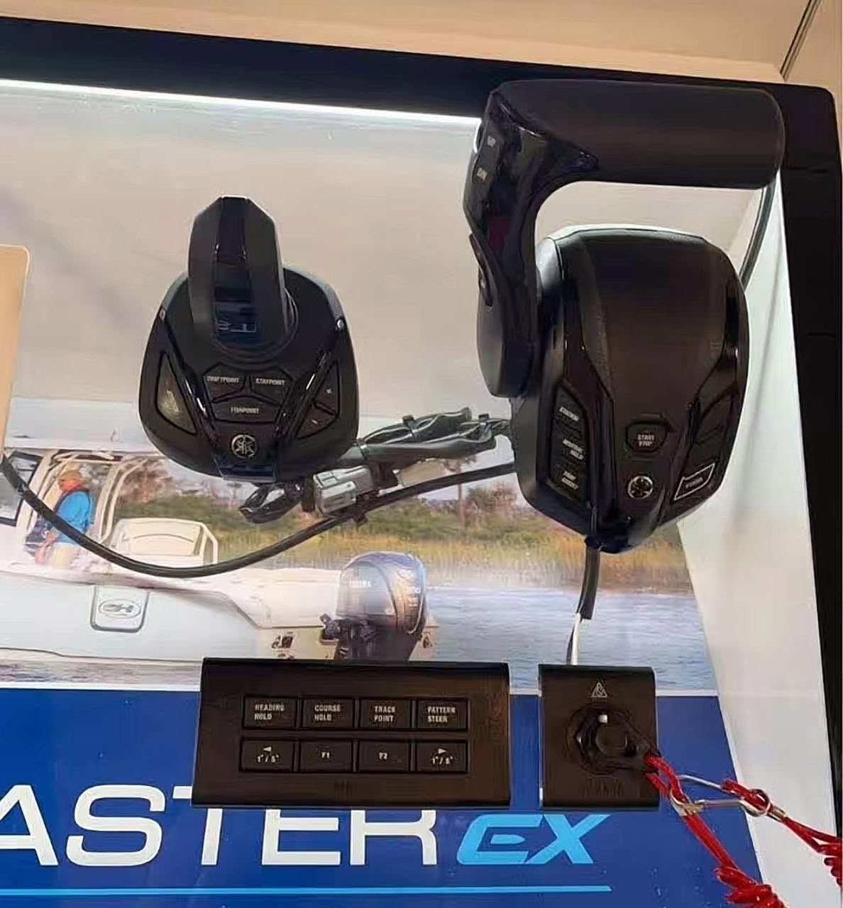 Buy Yamaha 250hp V Max Sho Outboard | Remote Mechanical, 20" Shaft | VF250LB - Image 2