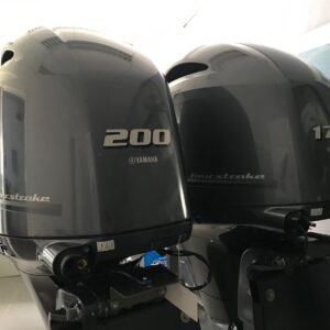 Buy Yamaha 200hp Outboard Motor | Digital Electronic Controls, 25″ Shaft | F200XSA