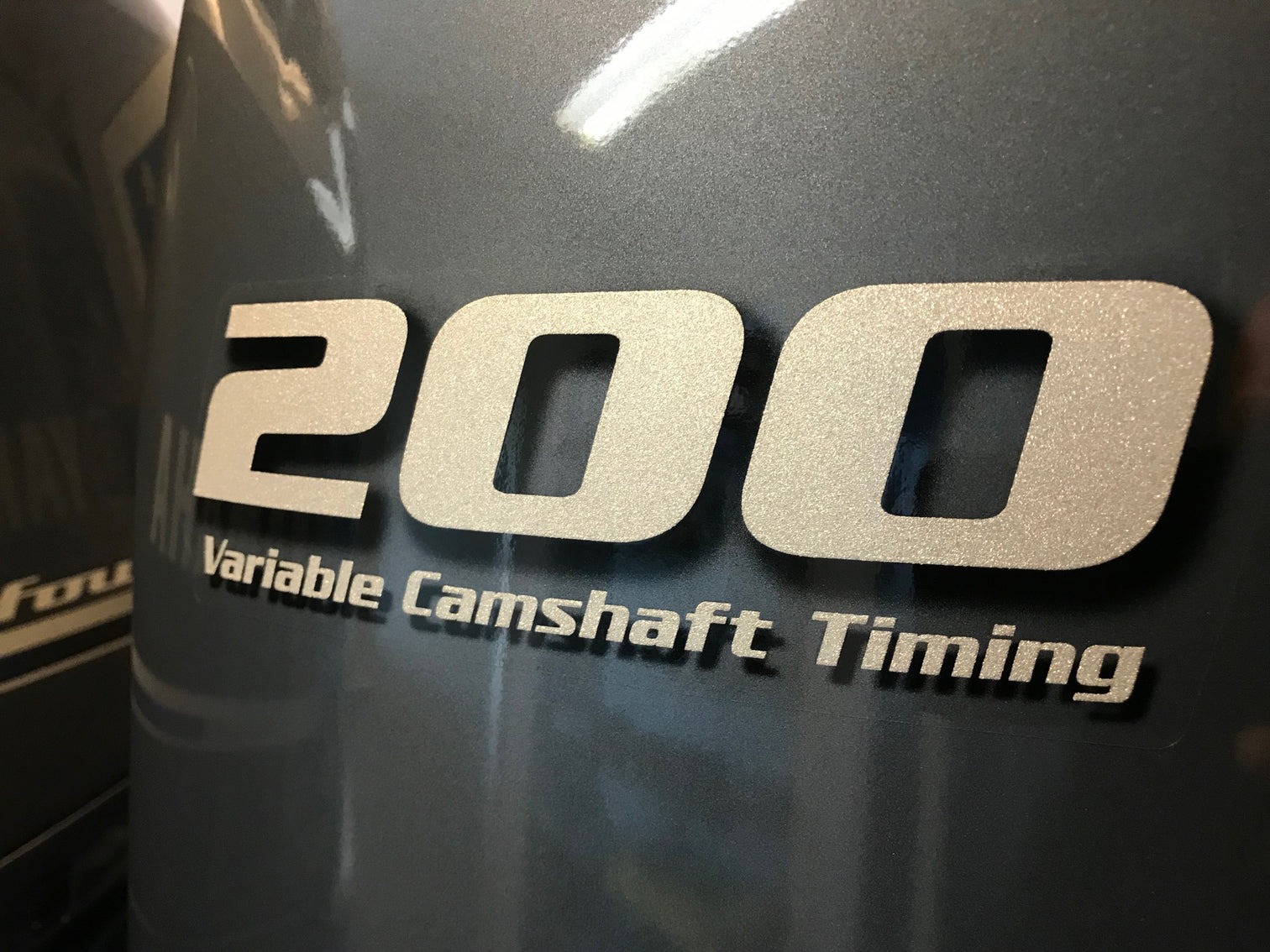 Buy Yamaha 200hp Outboard Motor | Digital Electronic Controls, 25" Shaft | F200XSA - Image 3