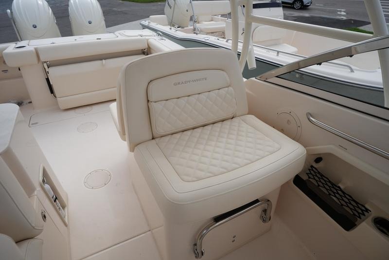 Buy 2026 Grady White Freedom 275 - Image 10