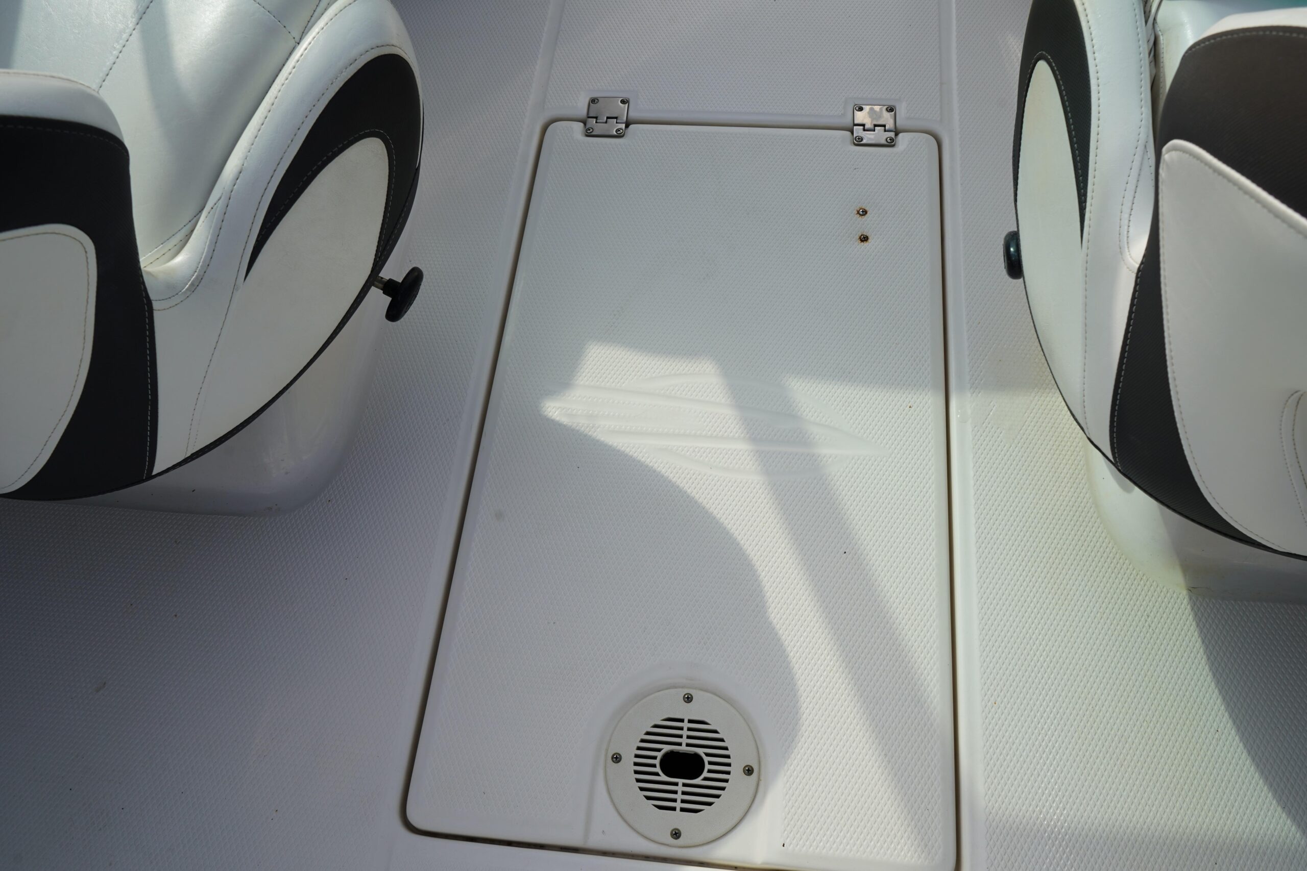 2012 Chaparral 19 Sport H2O For Sale - Image 17