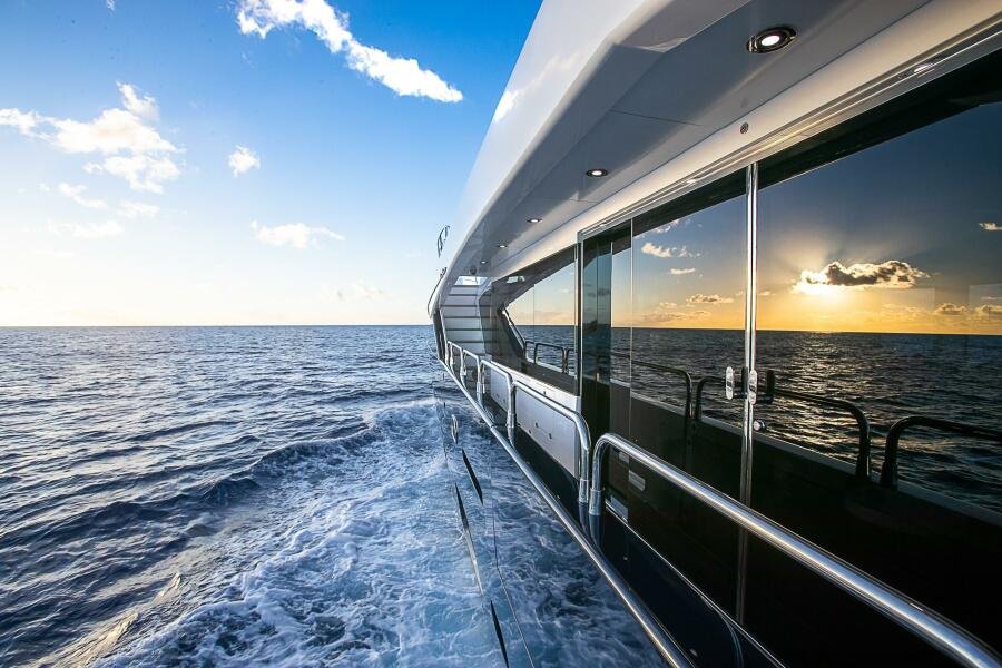 2013 Sunseeker Predator 115 EVEREAST FOR SALE - Image 23