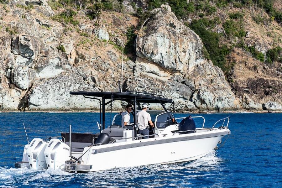 2013 Sunseeker Predator 115 EVEREAST FOR SALE - Image 11