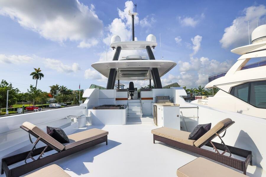 2020 Crescent Raised Pilot House CRESCENT LADY FOR SALE - Image 10