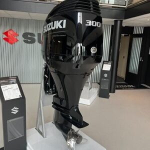 2022 Suzuki DF300 Outboard Motor - 30 in. Shaft