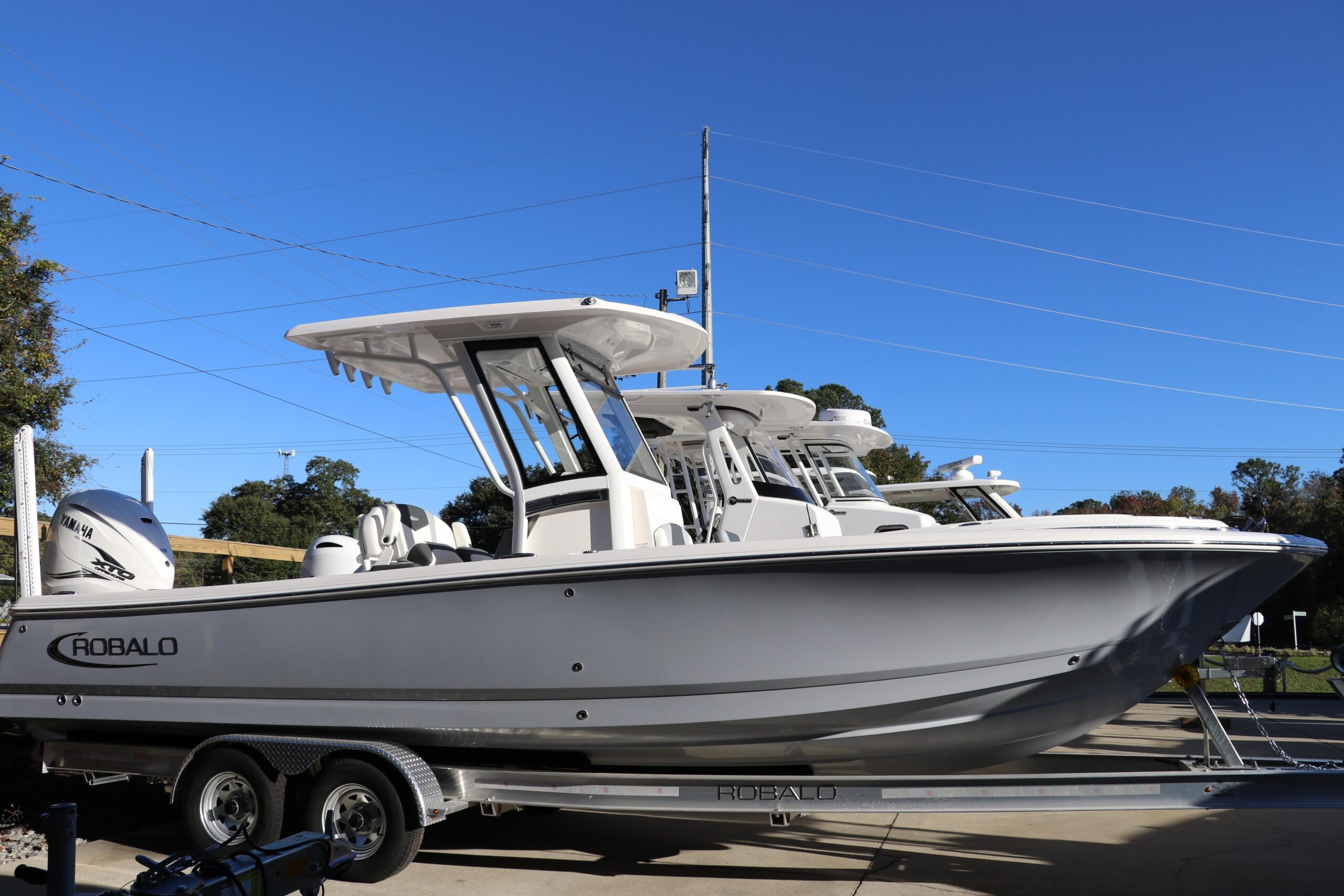 2024 Robalo 226 Cayman For Sale - Image 2