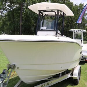 2024 Robalo R230 Center Console For Sale