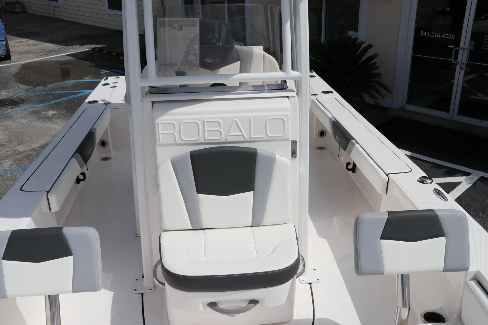 2024 Robalo 226 Cayman For Sale - Image 17