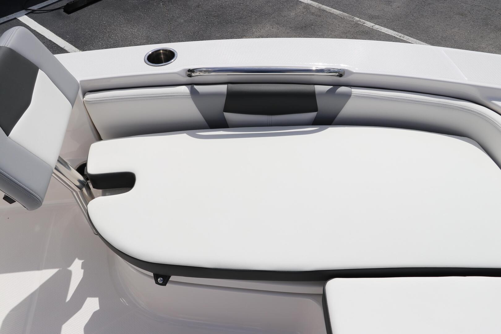 2024 Robalo 226 Cayman For Sale - Image 21