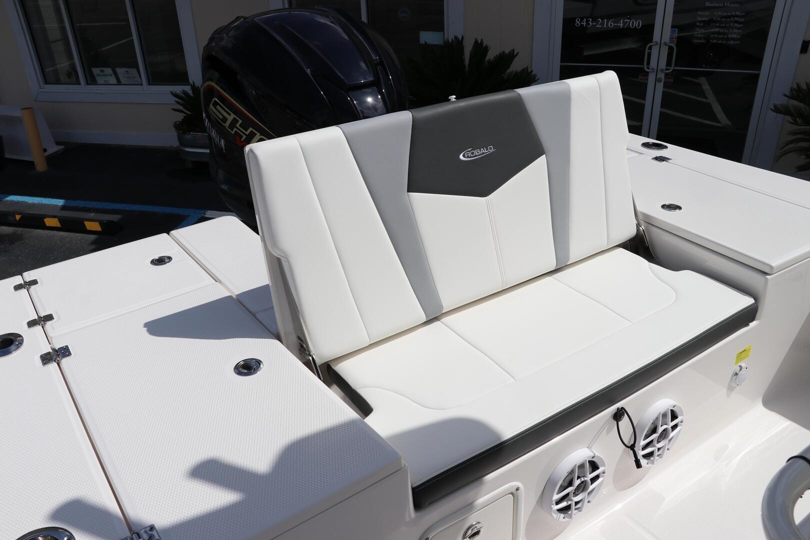 2024 Robalo 226 Cayman For Sale - Image 7