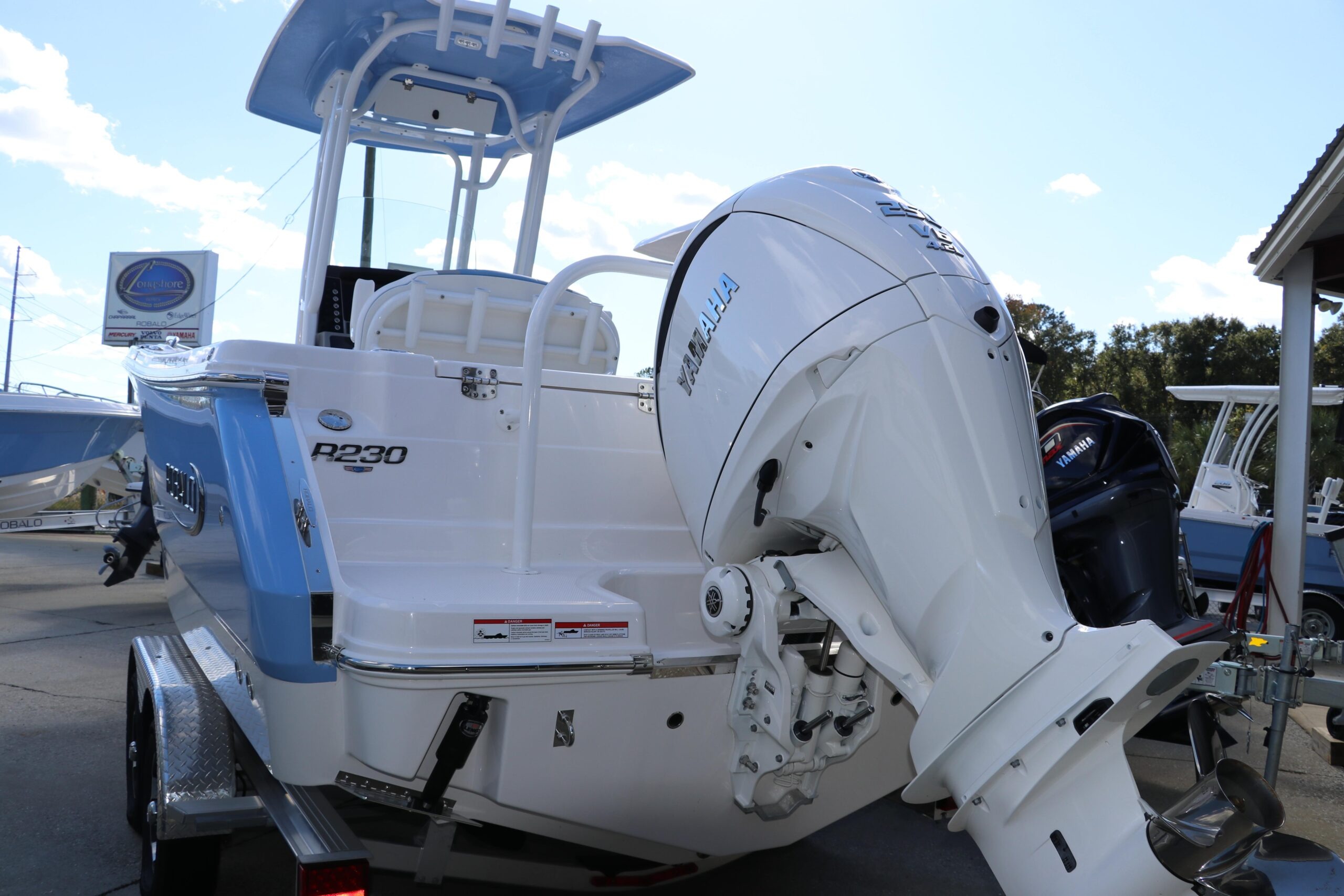 Buy 2024 Robalo R230 Center Console - Image 5