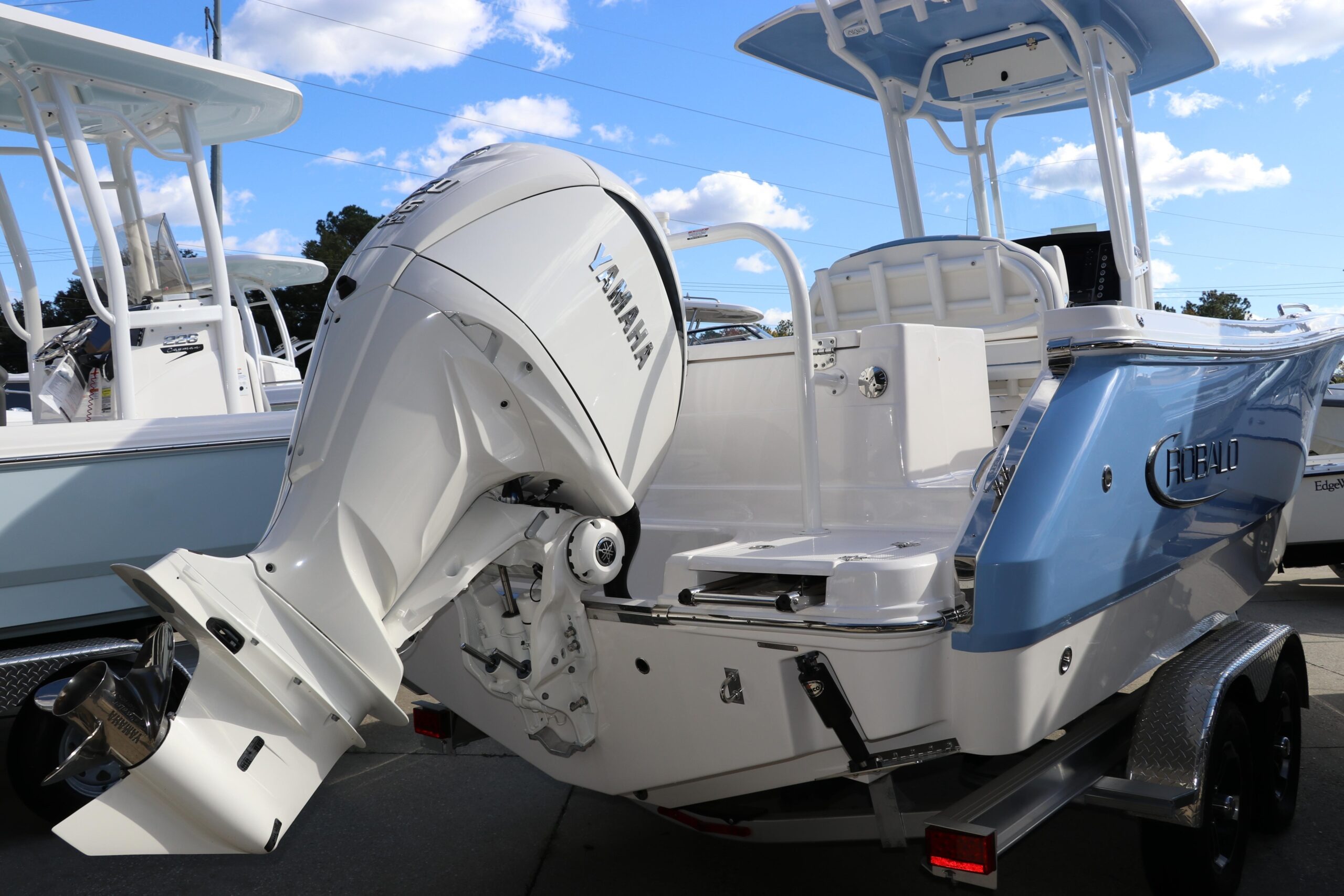 Buy 2024 Robalo R230 Center Console - Image 6
