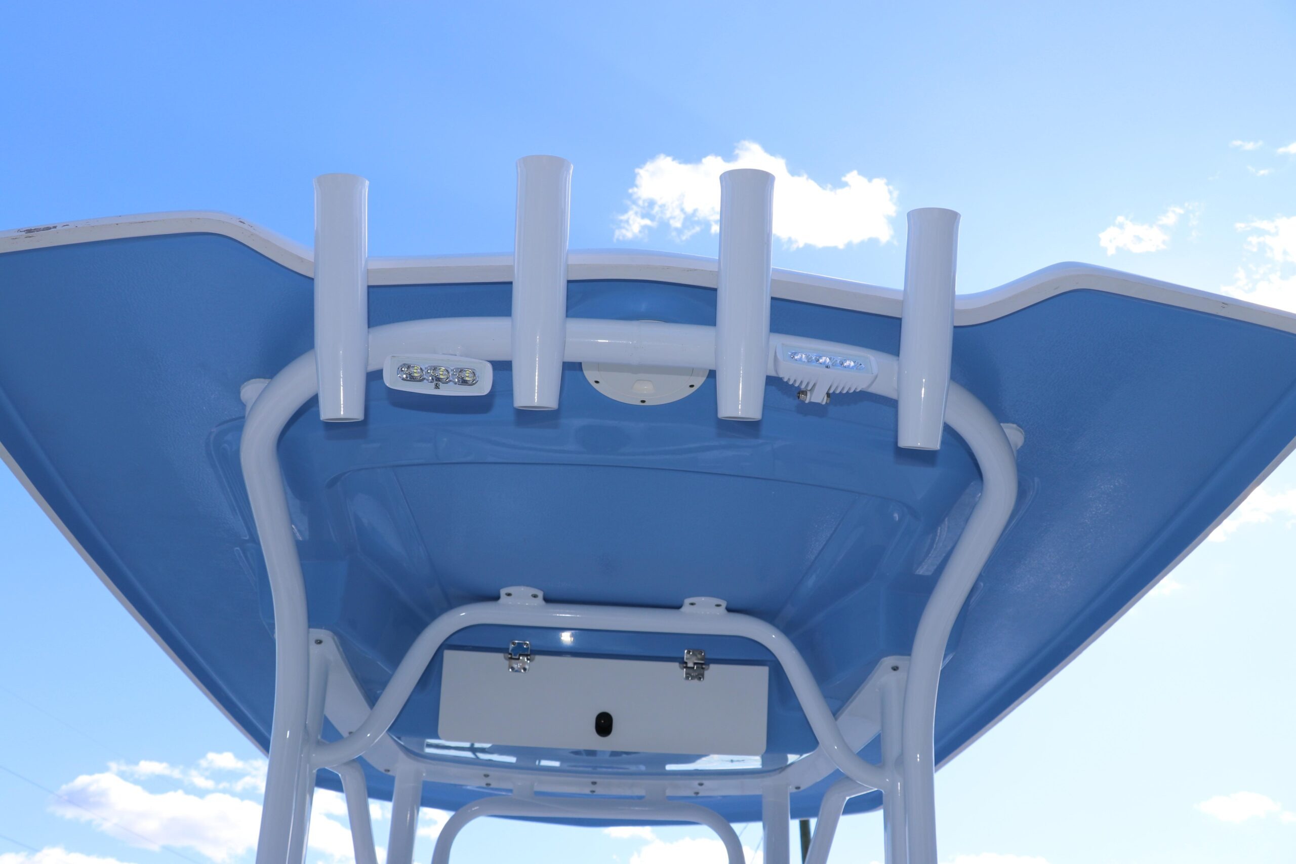 Buy 2024 Robalo R230 Center Console - Image 17