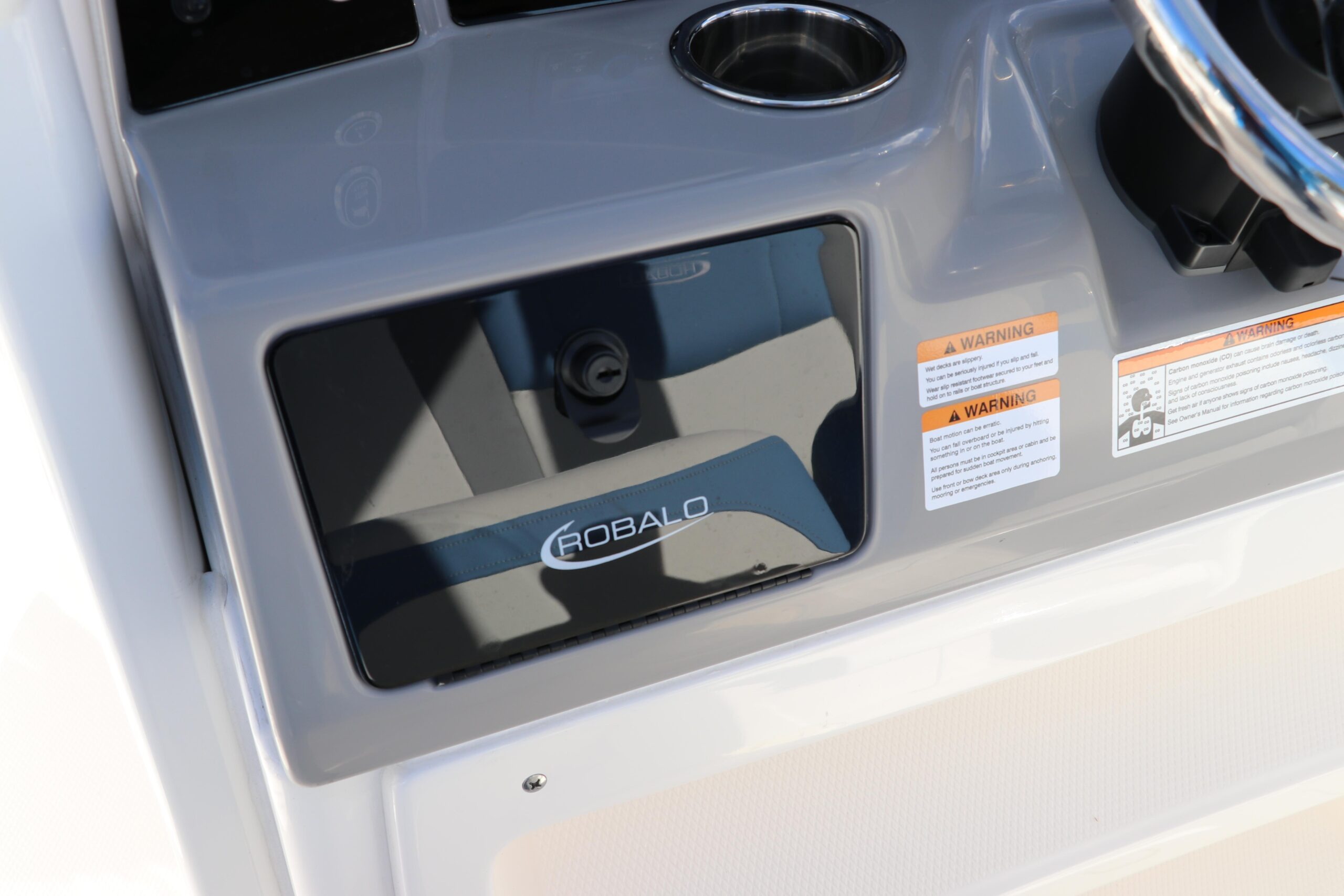 Buy 2024 Robalo R230 Center Console - Image 19