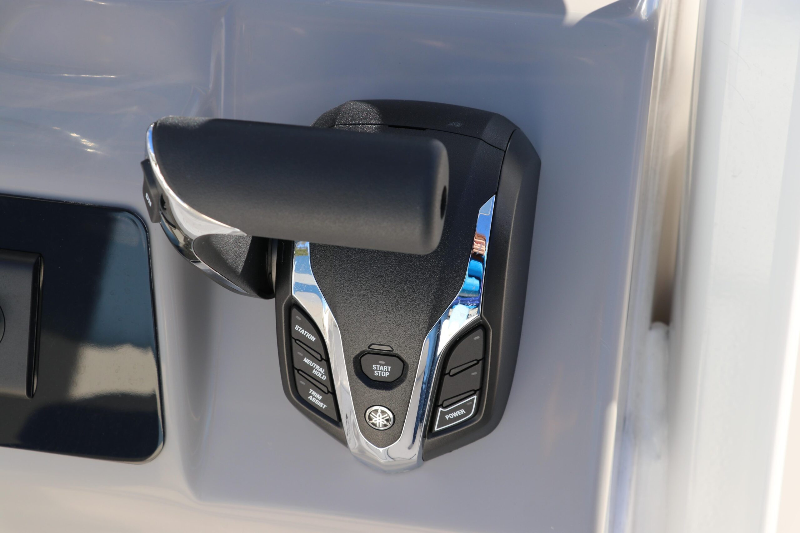 Buy 2024 Robalo R230 Center Console - Image 27