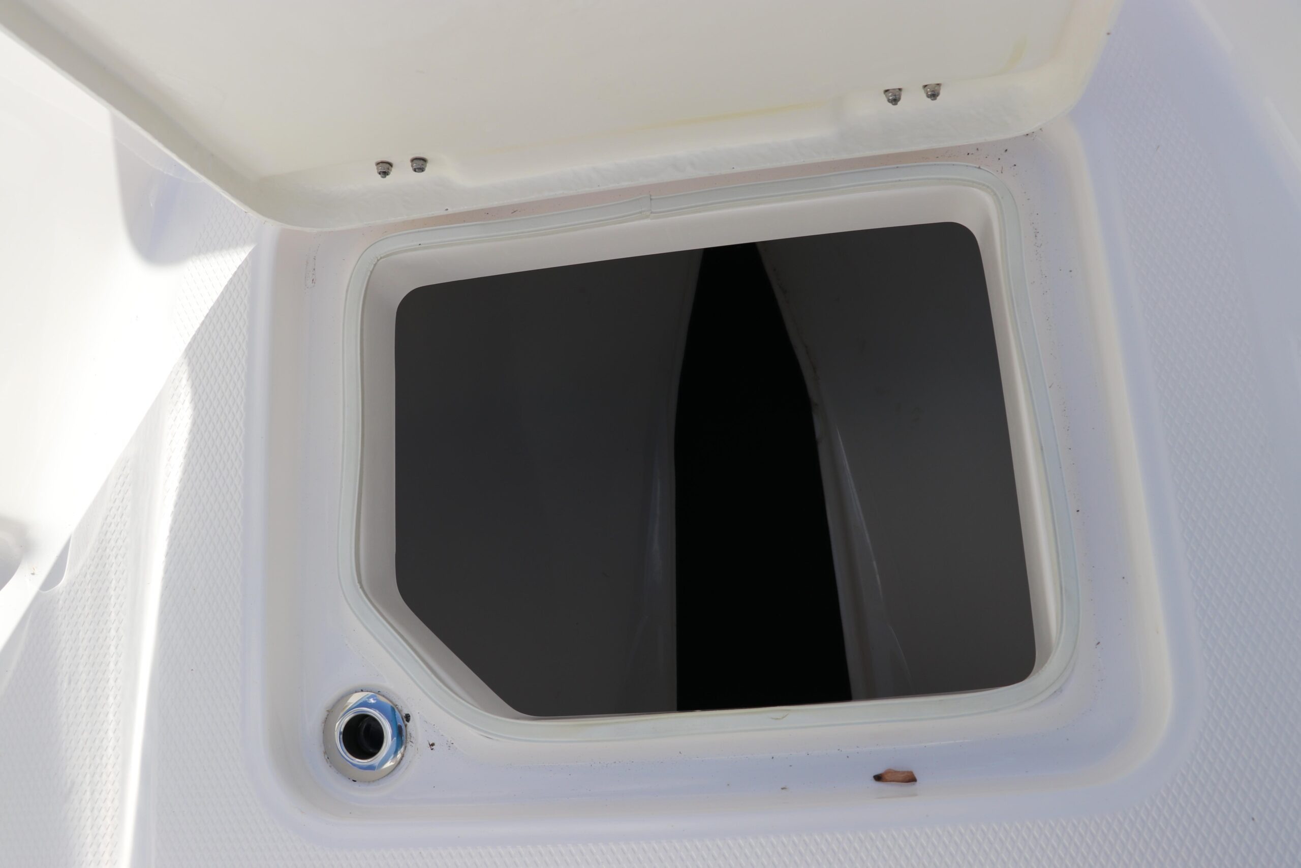 Buy 2024 Robalo R230 Center Console - Image 39