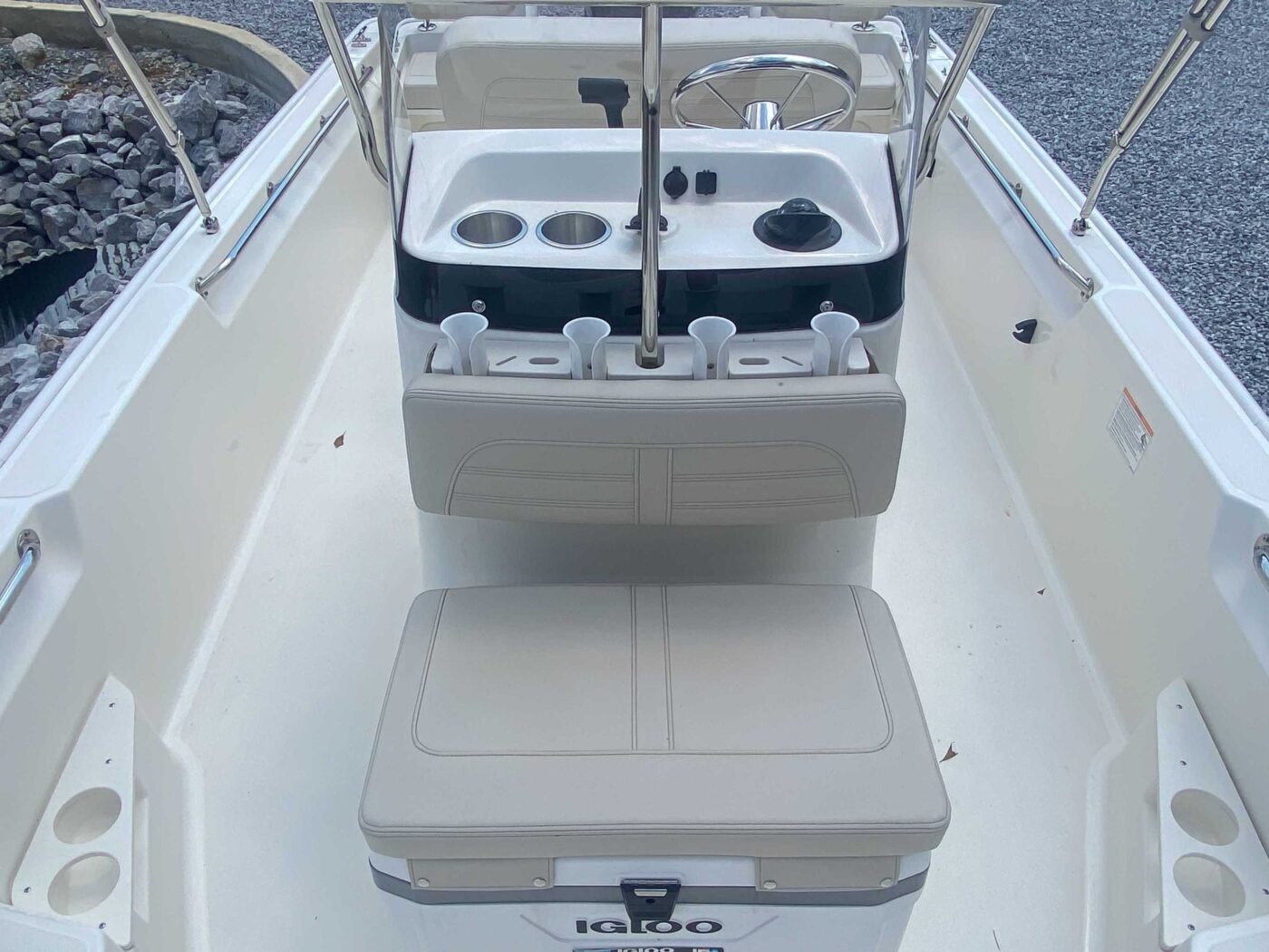 2025 Boston Whaler 170 Montauk - Image 7
