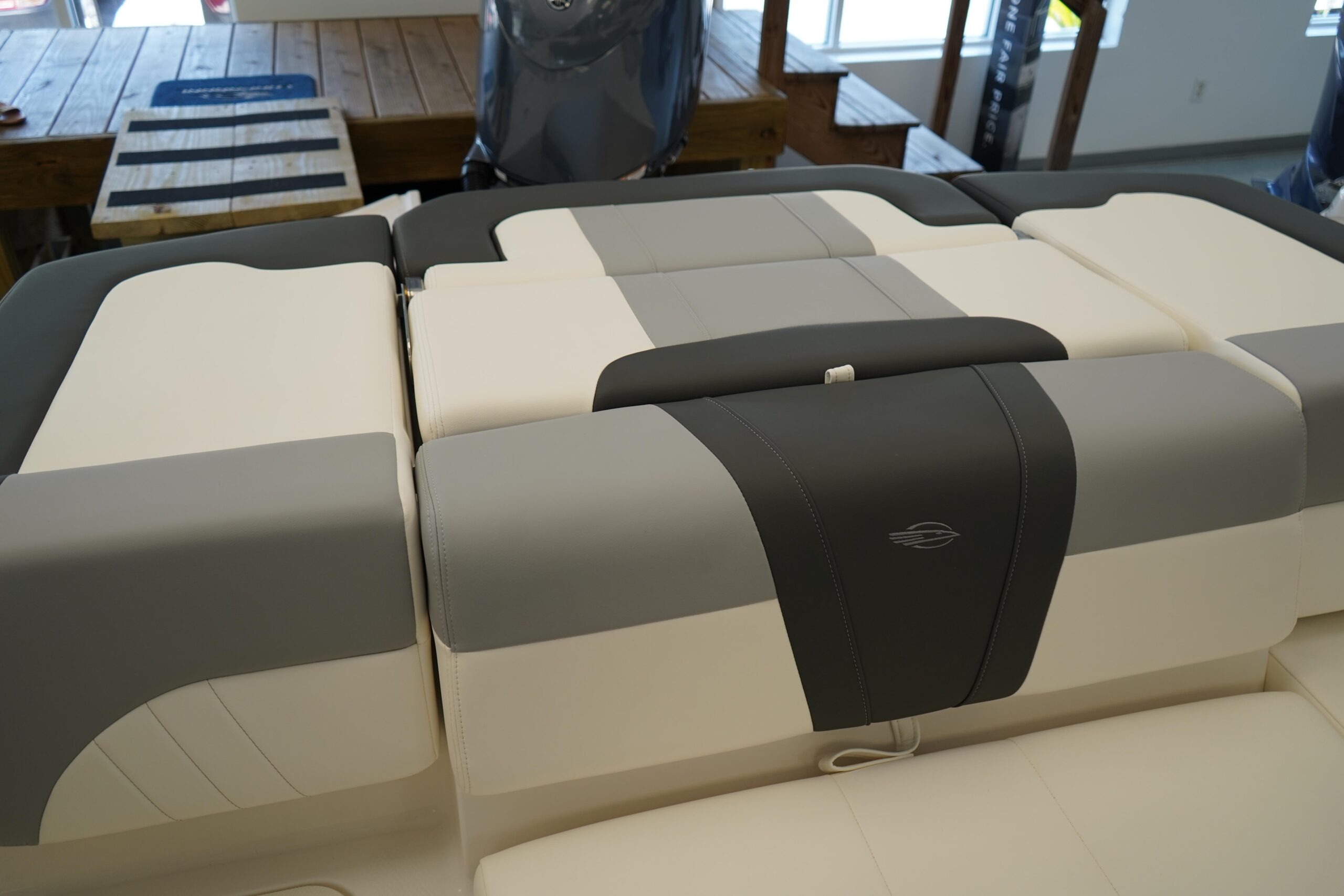 2025 Chaparral 21 SSi OB For Sale - Image 2