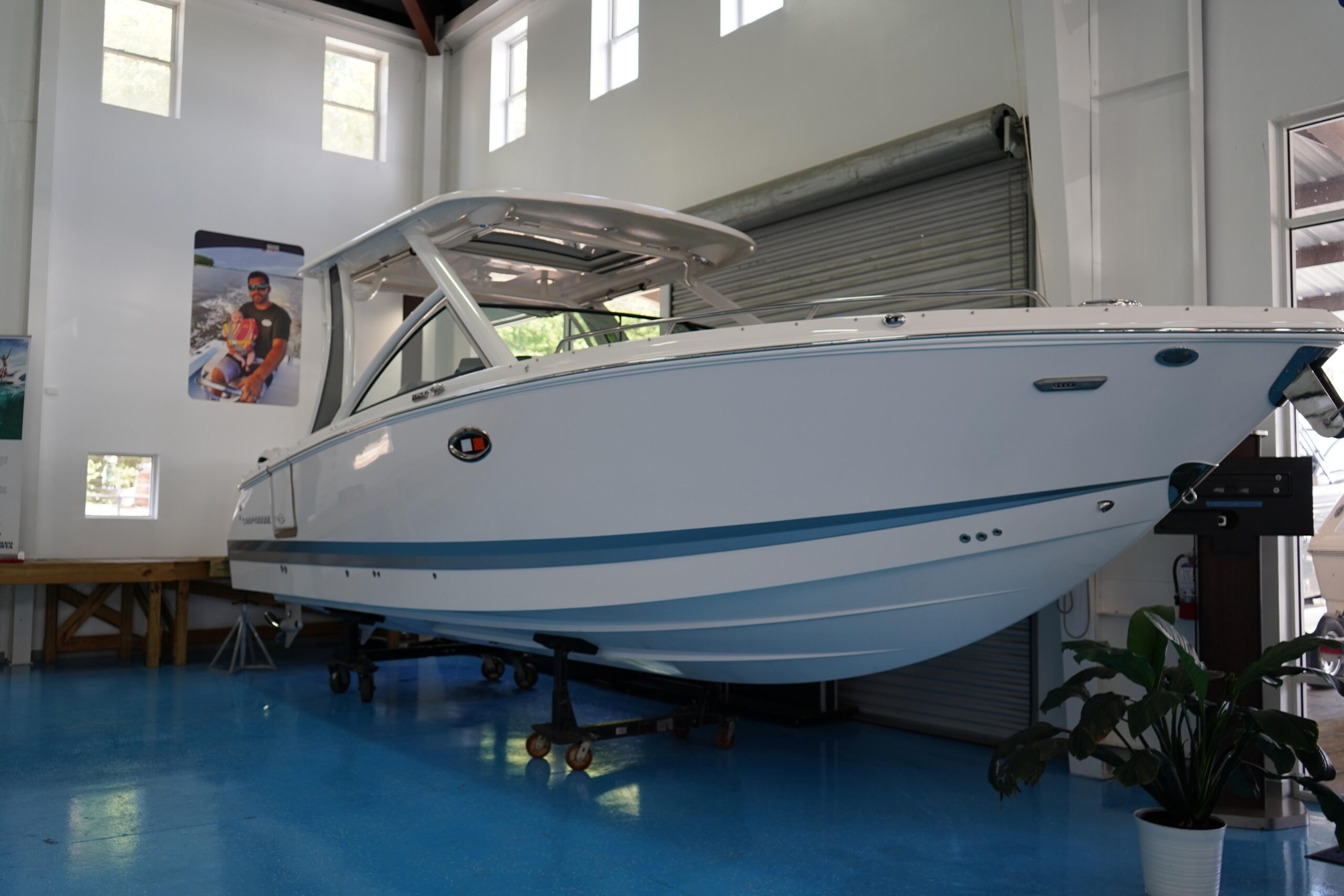 2025 Chaparral 310 OSX For Sale