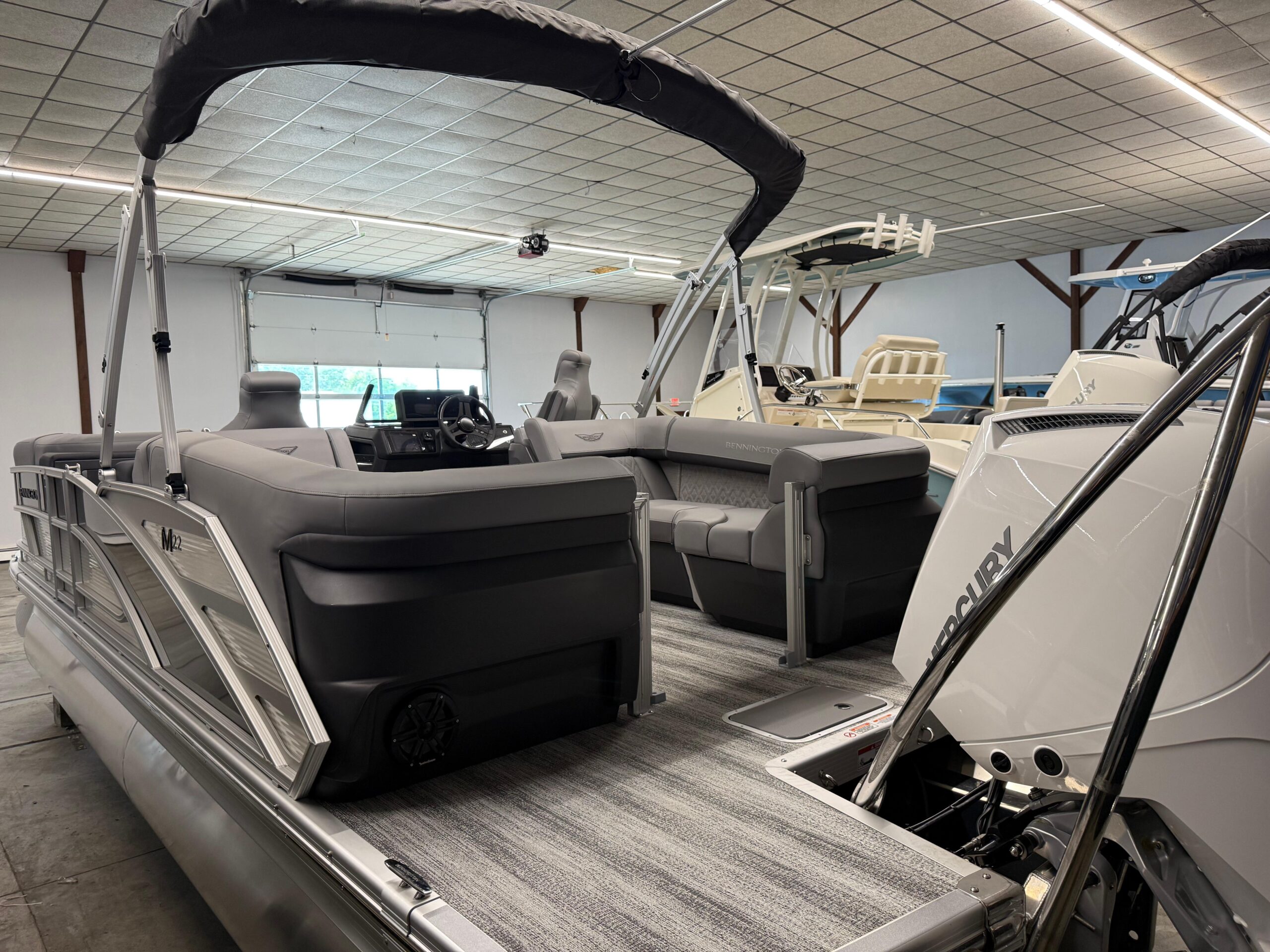 2025 Bennington 22MFB For Sale - Image 12