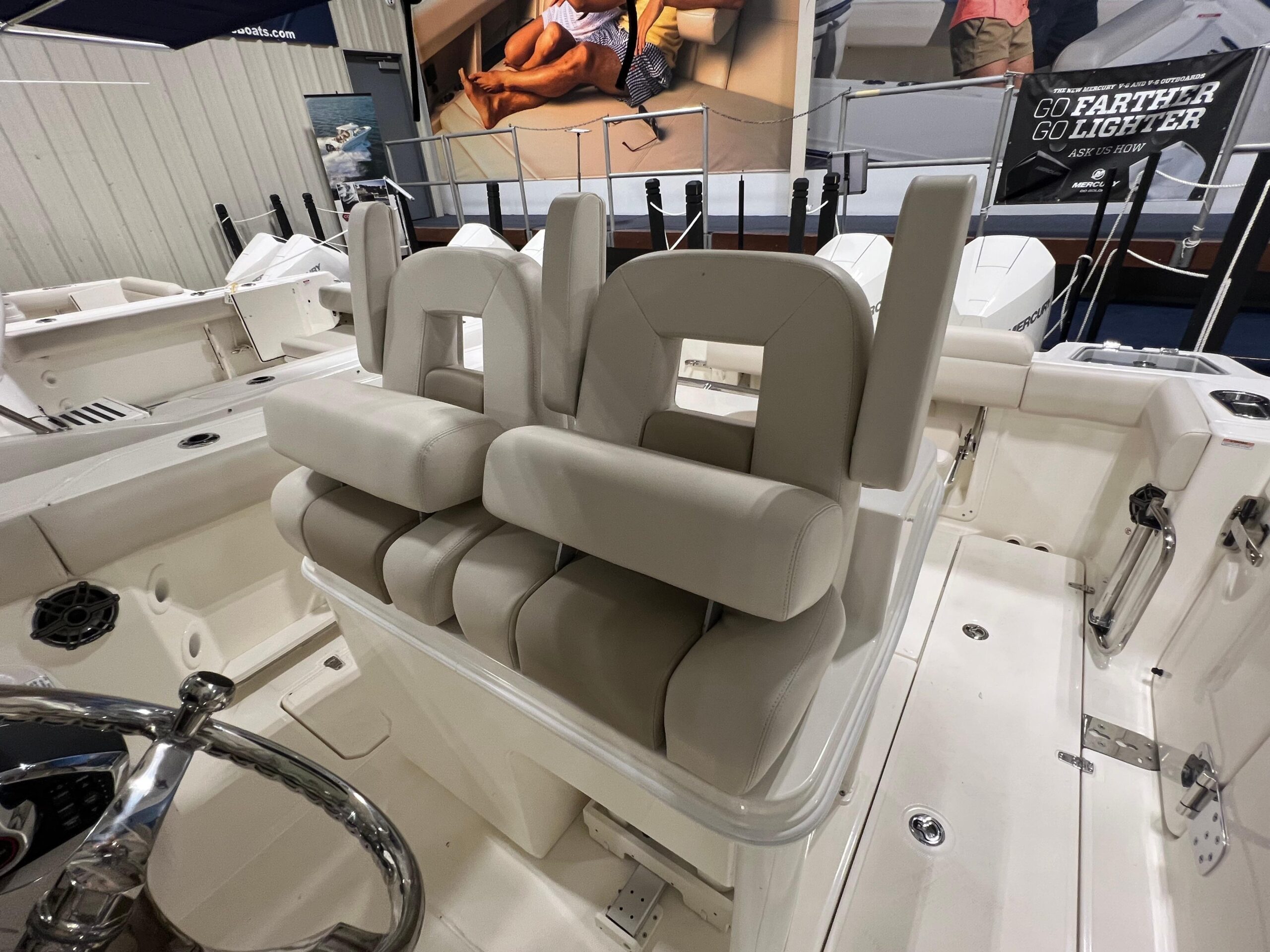 2025 Boston Whaler 280 Outrage - Image 7