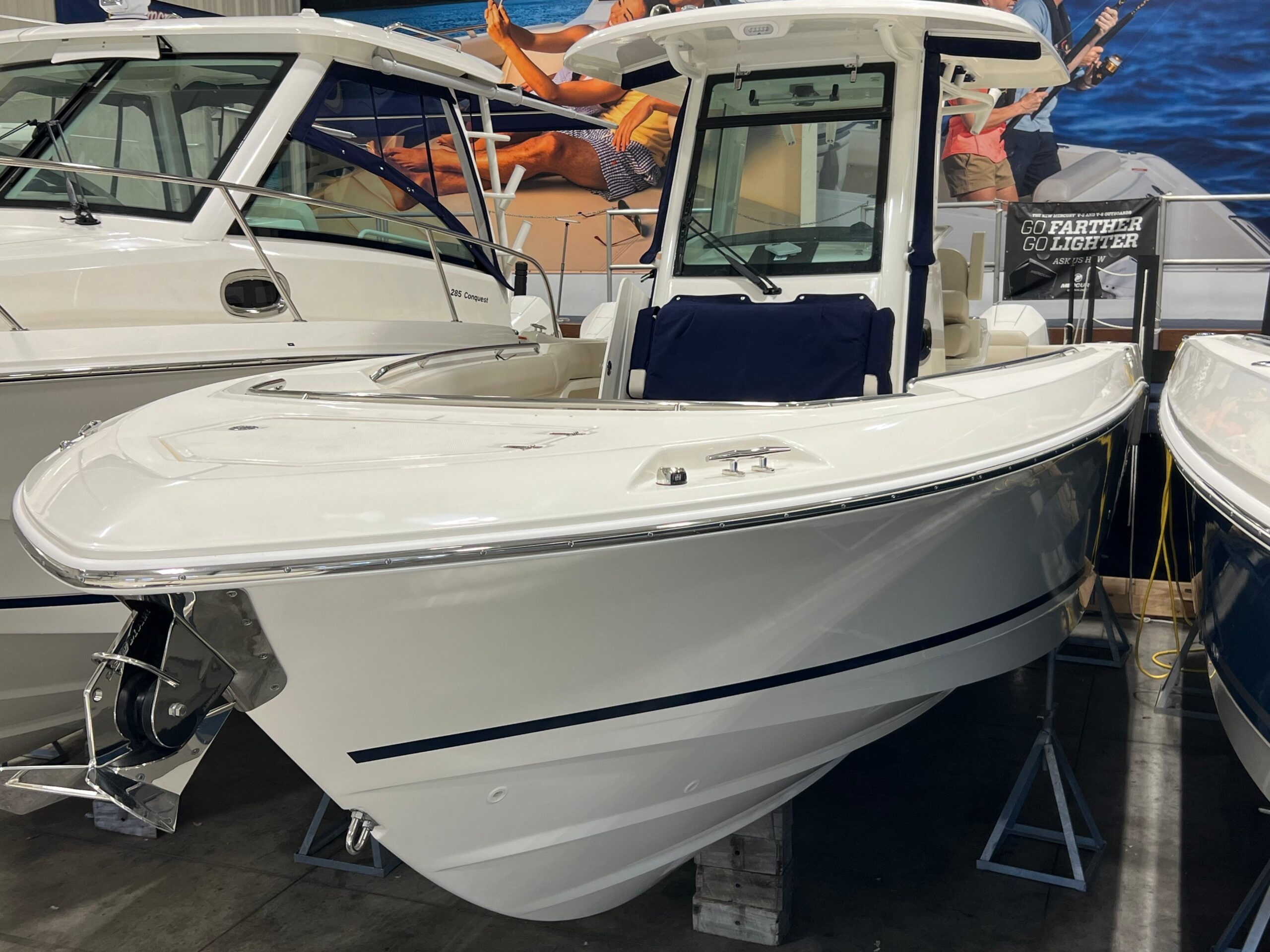 2025 Boston Whaler 280 Outrage - Image 2