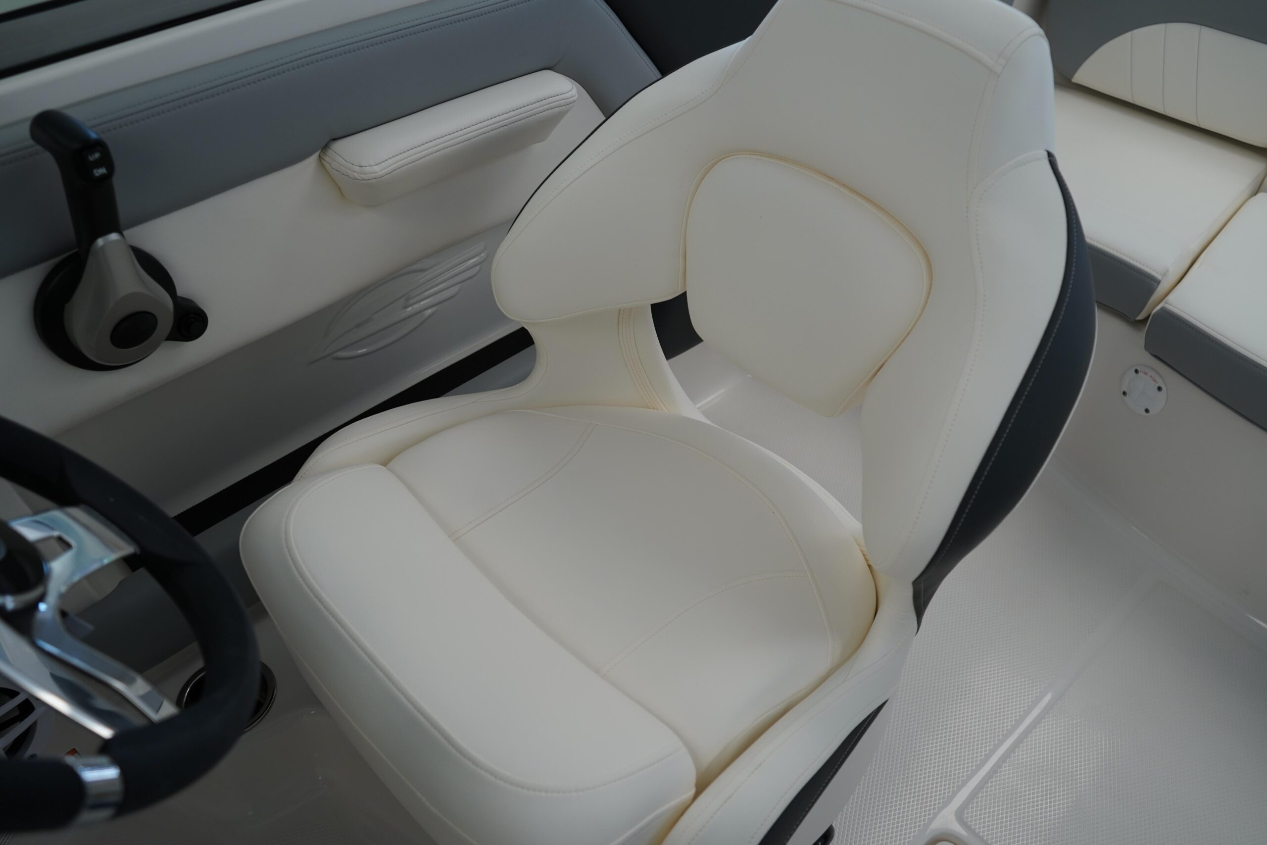 2025 Chaparral 21 SSi OB For Sale - Image 21