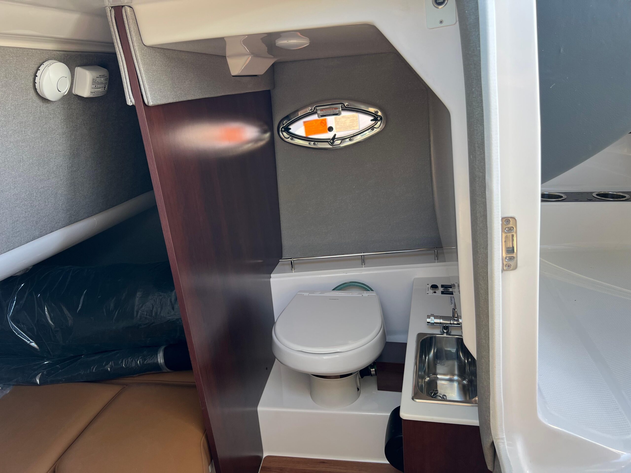 2025 Chaparral 310 OSX For Sale - Image 27