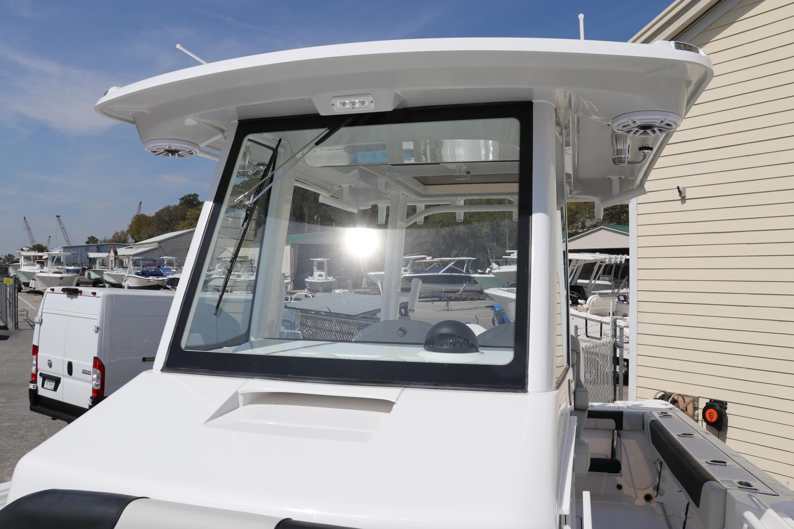 2025 Edgewater 325CC For Sale - Image 25