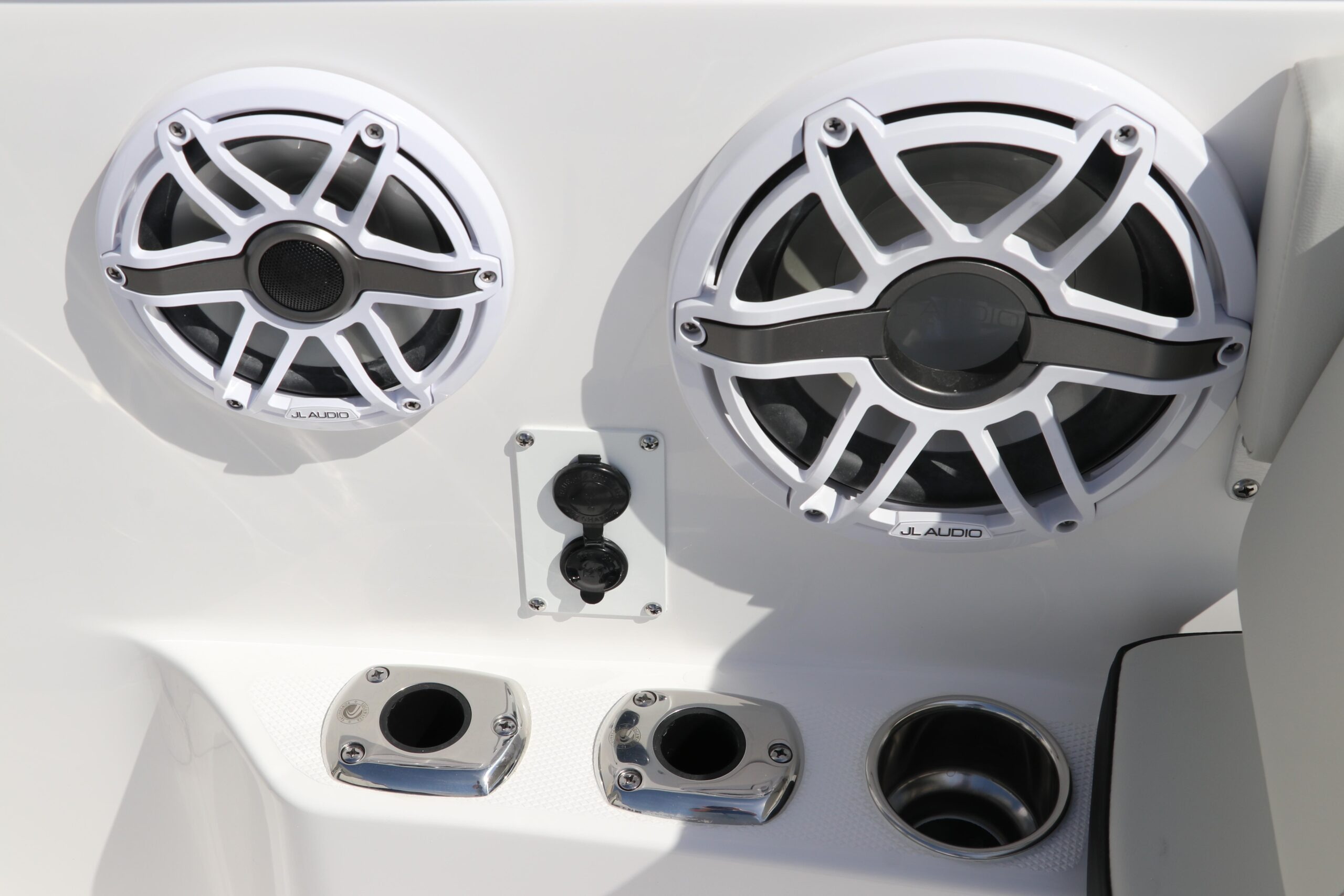 2025 Edgewater 325CC For Sale - Image 26