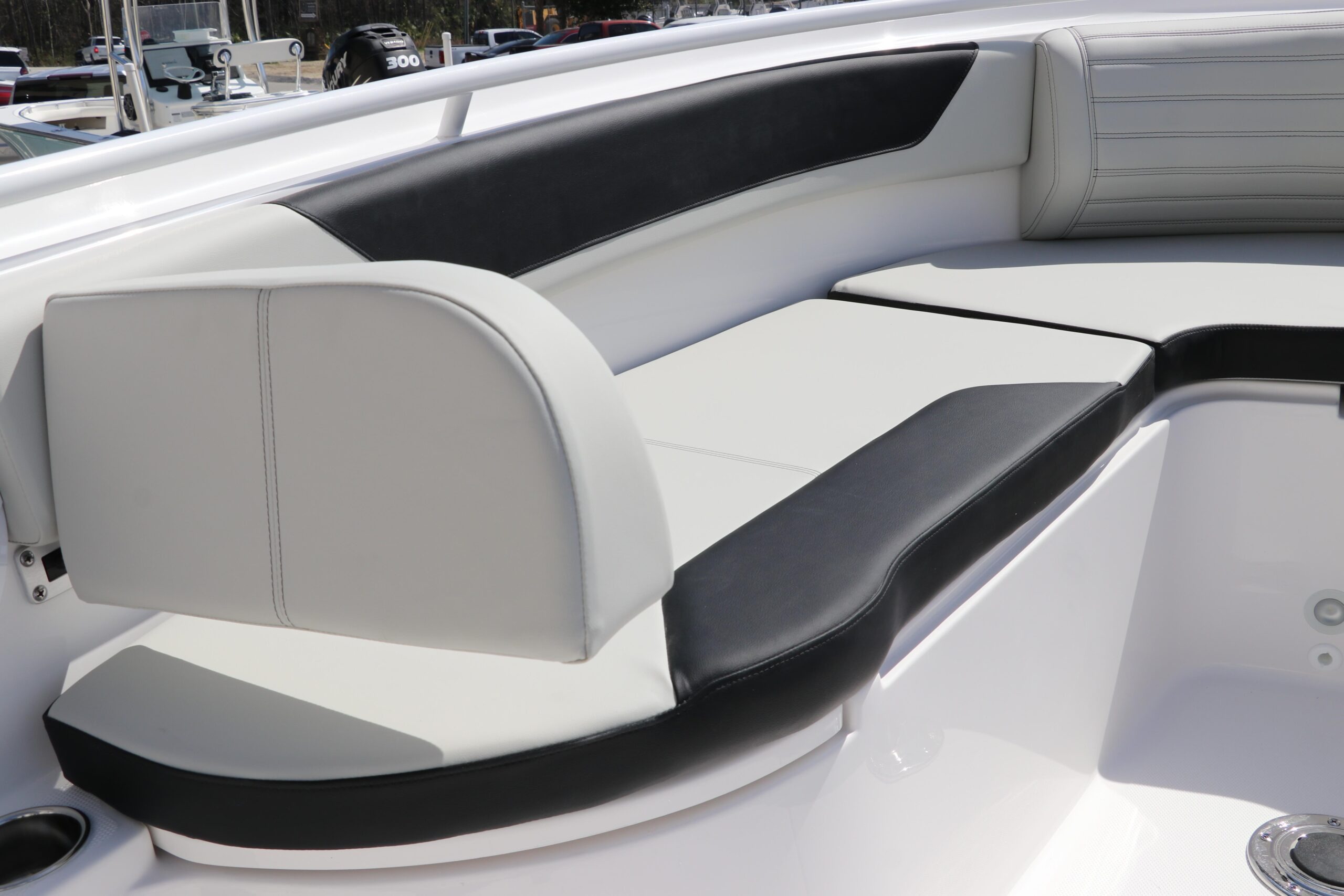 2025 Edgewater 325CC For Sale - Image 27