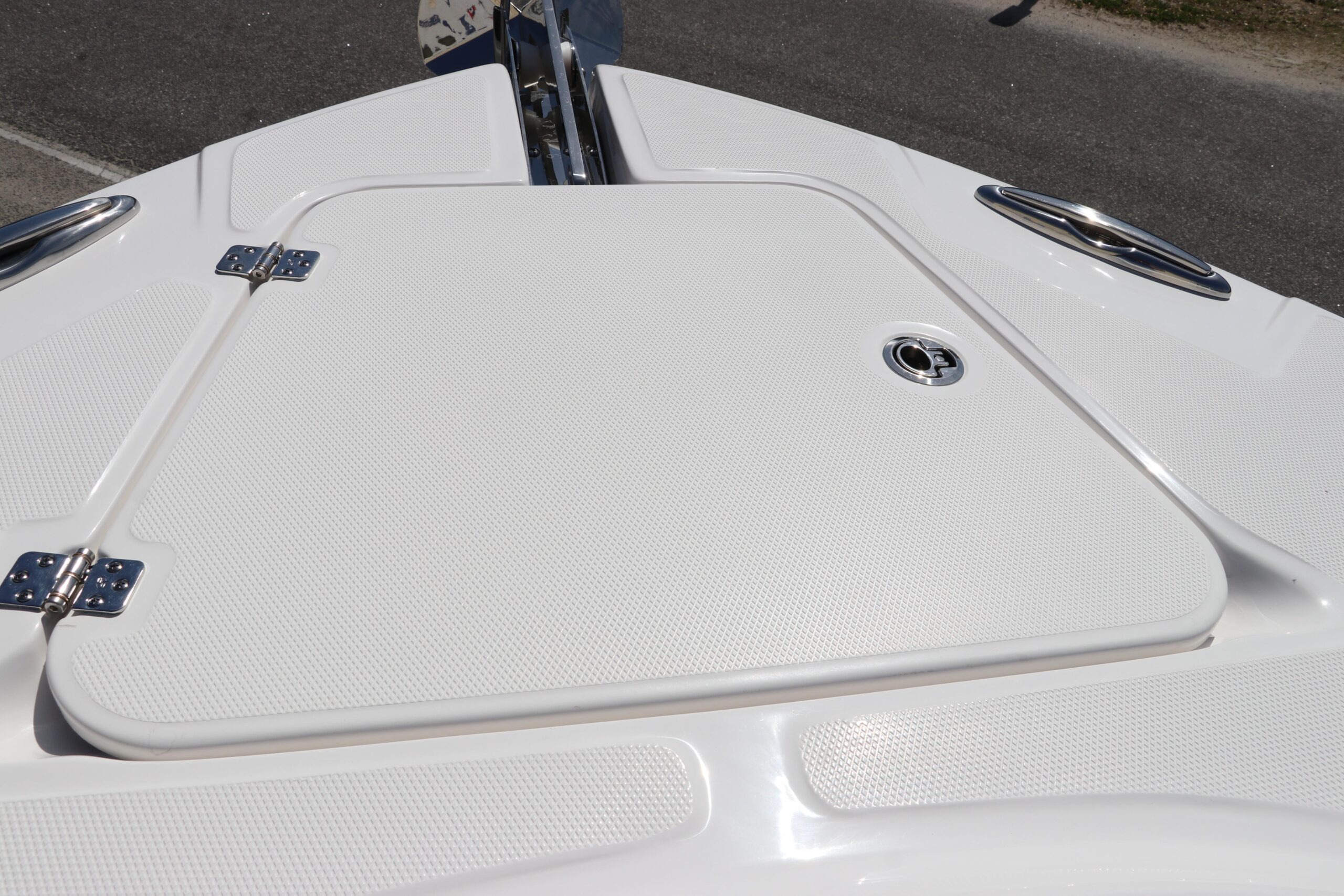 2025 Edgewater 325CC For Sale - Image 31