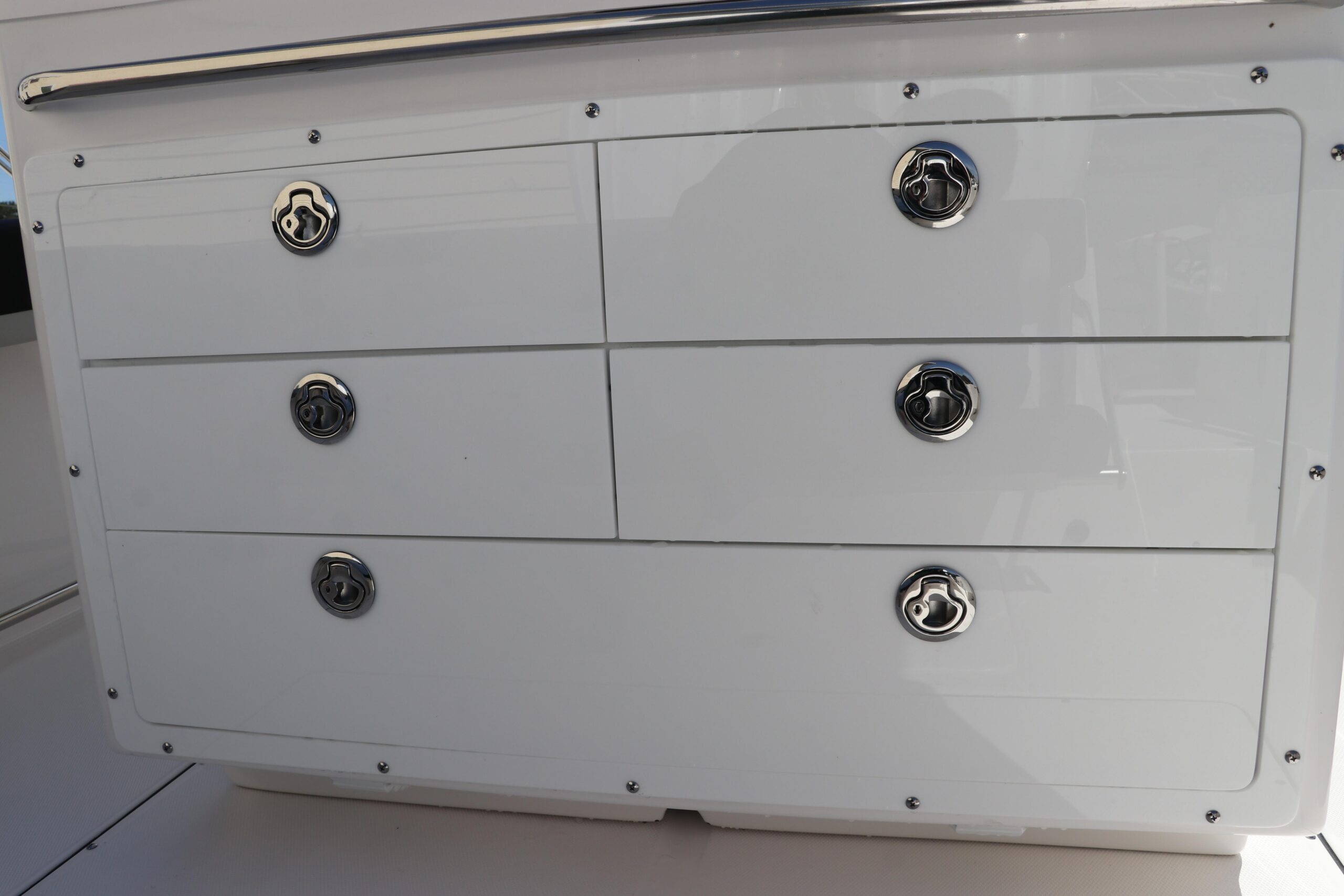 2025 Edgewater 325CC For Sale - Image 10