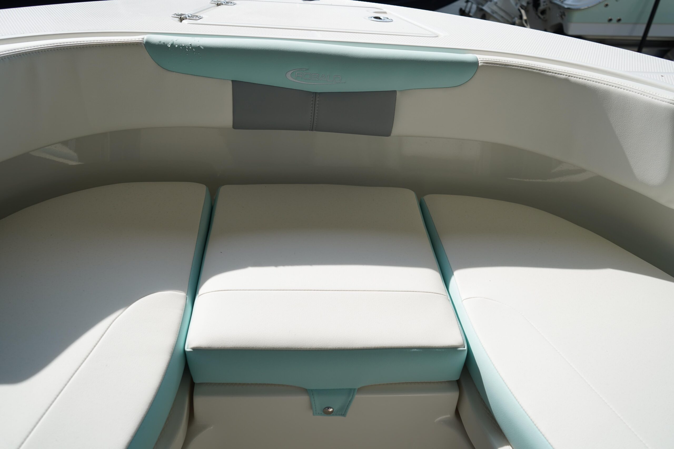 2025 Robalo R202 Explorer For Sale - Image 26