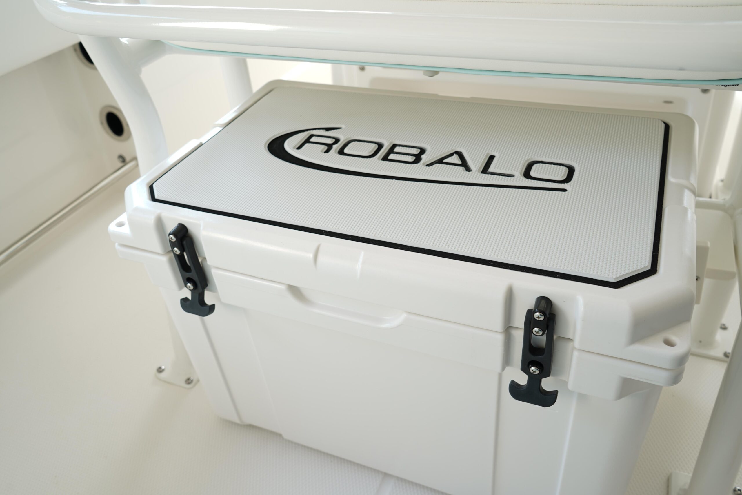 2025 Robalo R202 Explorer For Sale - Image 12