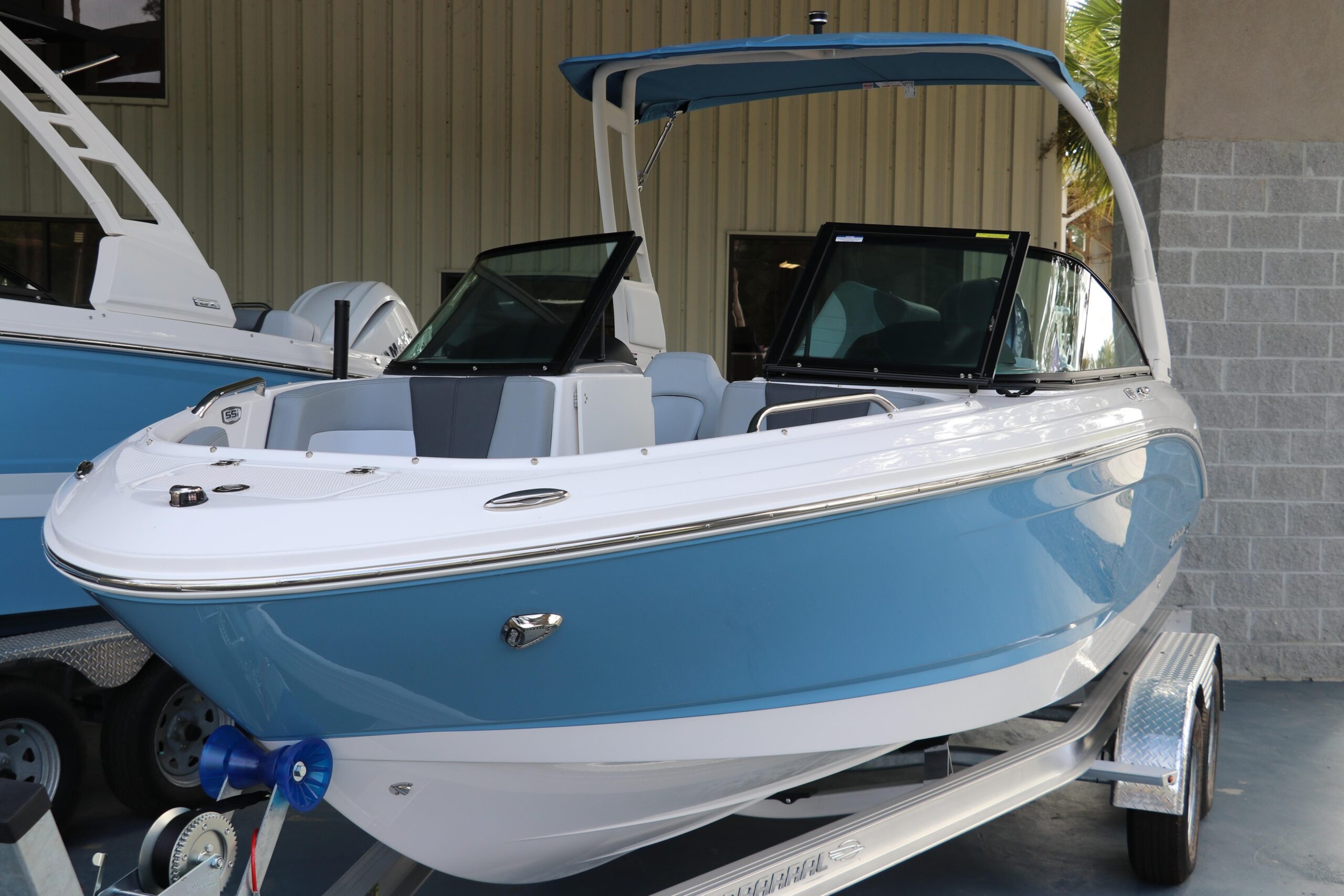 2026 Chaparral 21 SSi OB For Sale - Image 2