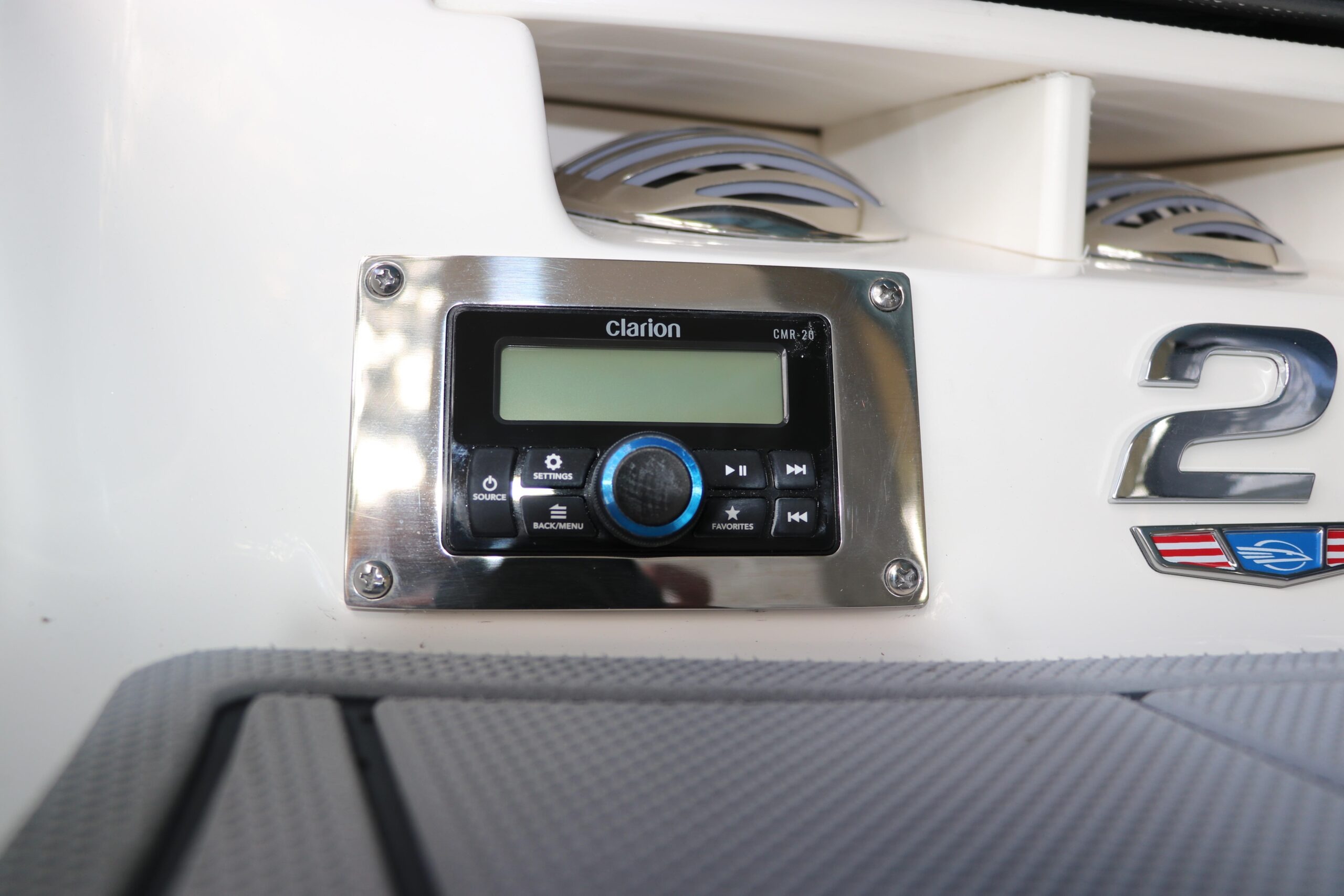 2026 Chaparral 21 SSi OB For Sale - Image 8