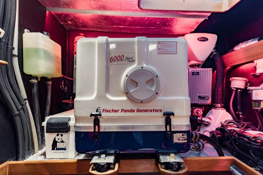 Custom 78 TransOcean Powercat IETA - Image 52