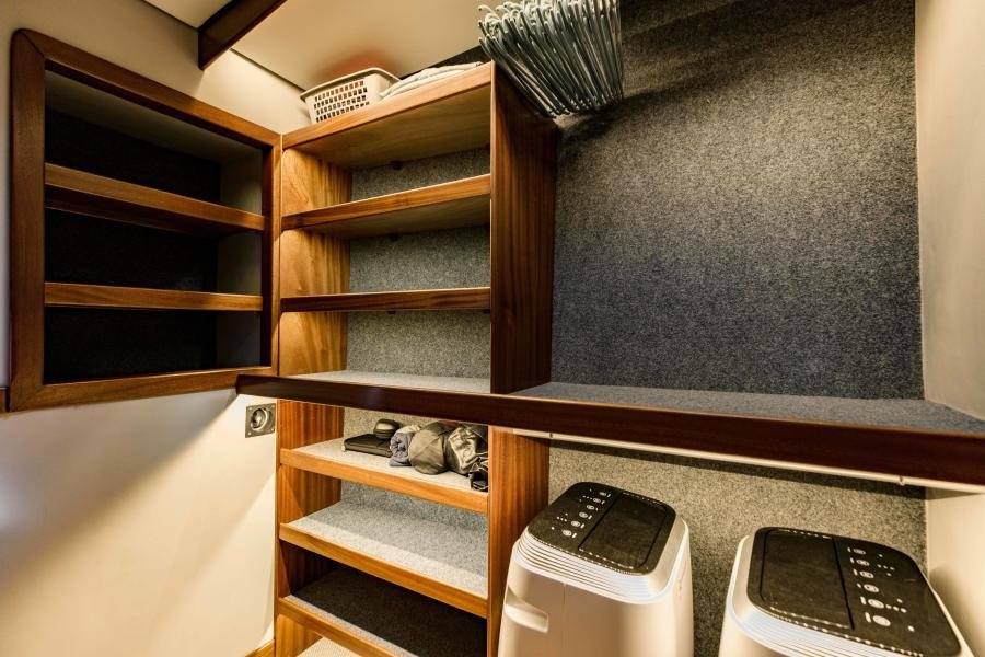 Custom 78 TransOcean Powercat IETA - Image 32