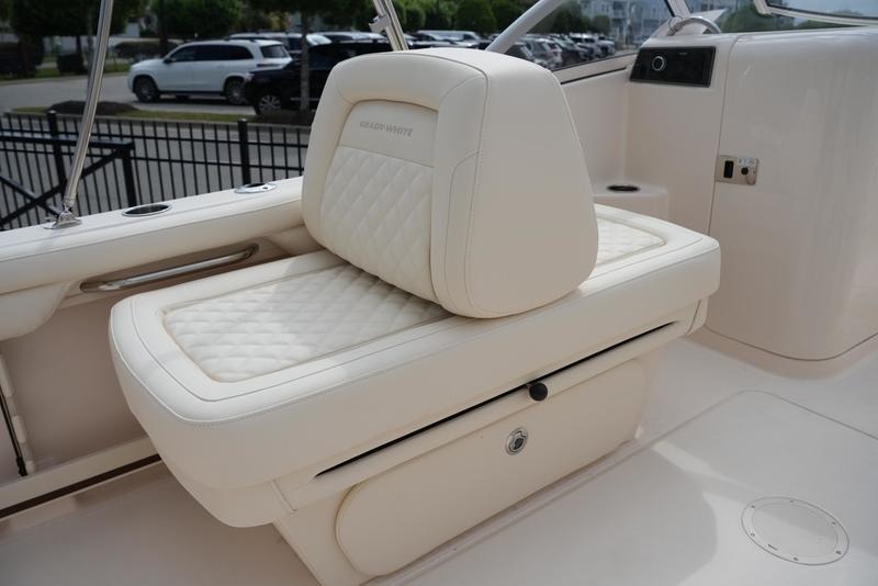 Buy 2026 Grady White Freedom 215 - Image 5