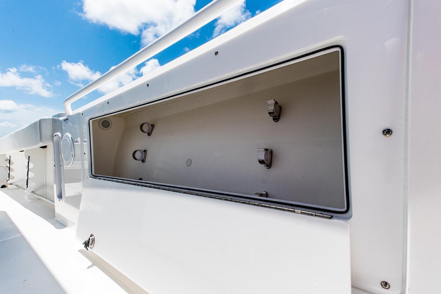 2026 Edgewater 325CC For Sale - Image 10