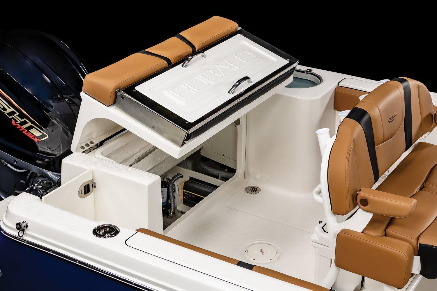 Buy 2024 Robalo R230 Center Console - Image 12