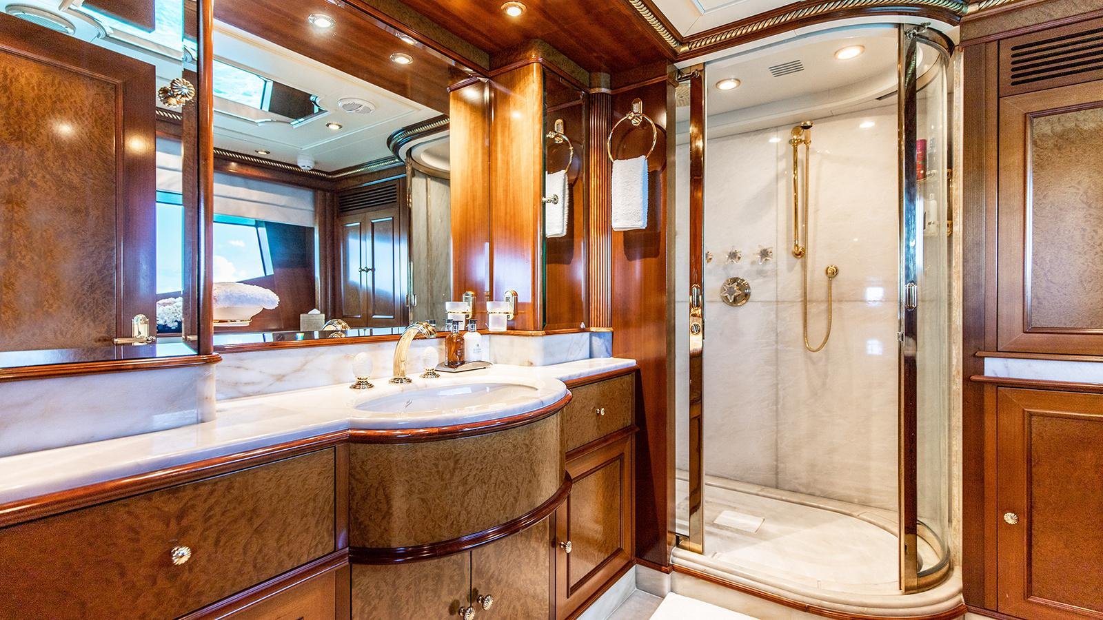 2003 BENETTI CUSTOM NEXT CHAPTER for sale - Image 17