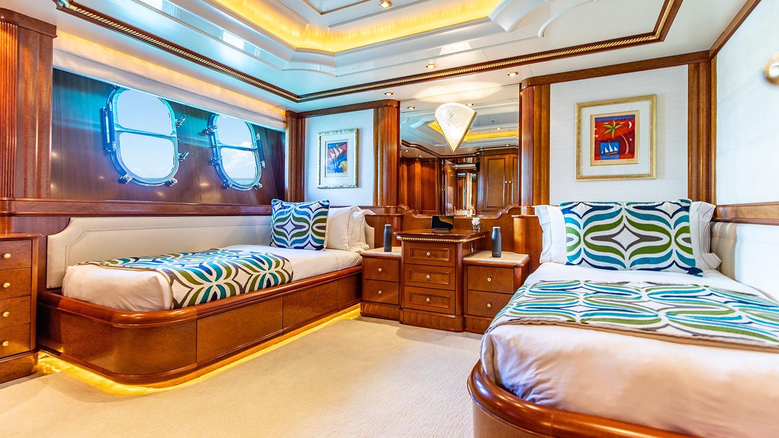 2003 BENETTI CUSTOM NEXT CHAPTER for sale - Image 25