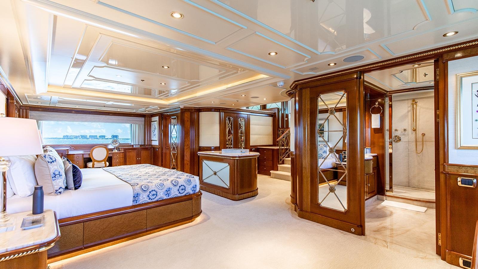 2003 BENETTI CUSTOM NEXT CHAPTER for sale - Image 12
