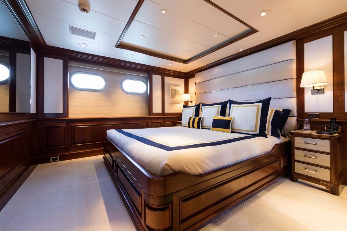 FLAG Motor yacht for sale - Image 15