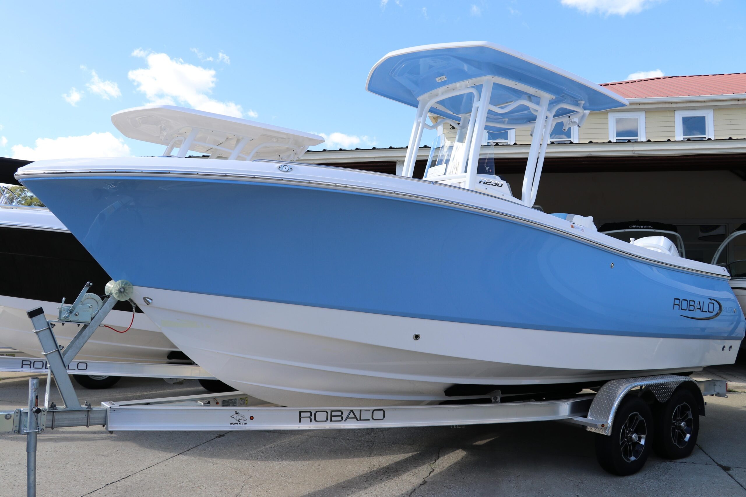 Buy 2024 Robalo R230 Center Consol
